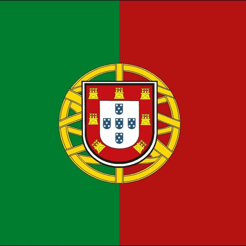 علم البرتغال يرمز إلى برنامج الإقامة عن طريق الاستثمار في البرتغال